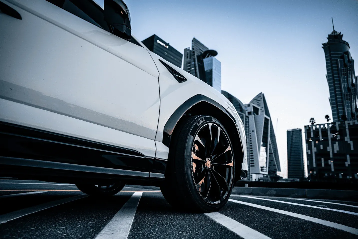 Lamborghini Urus wheel